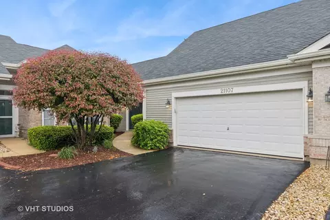 21107 W Cypress Ct, Plainfield, IL 60544