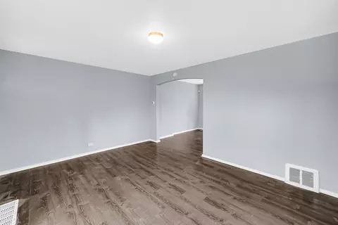 2122 E 99th St, Chicago, IL 60617 photo 3