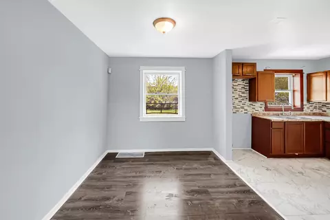 2122 E 99th St, Chicago, IL 60617 photo 4