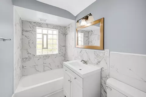 2122 E 99th St, Chicago, IL 60617 photo 8