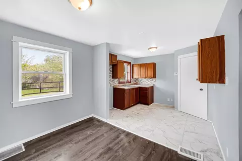 2122 E 99th St, Chicago, IL 60617 photo 6