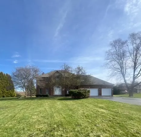 5 N619 Farrier Point Ln, Saint Charles, IL 60175