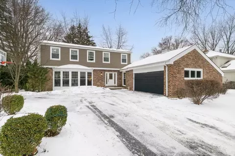 50 Red Oak Ln, Highland Park, IL 60035