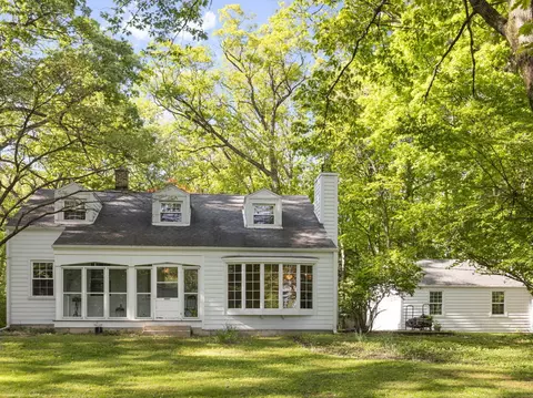 4 N807 Grandmas Ln, Saint Charles, IL 60175