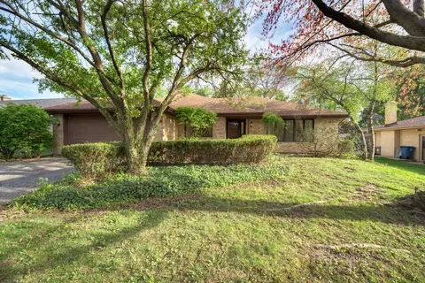 817 Old Orchard Ave, Downers Grove, IL 60516