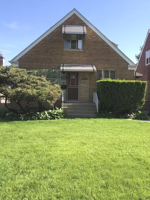 3853 Fargo Ave, Skokie, IL 60076