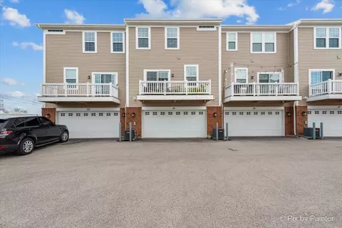 21 Nicholas Dr E, Des Plaines, IL 60016 photo 29