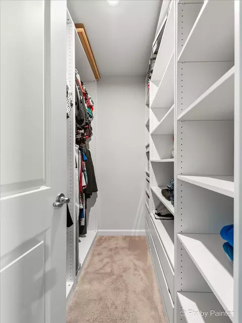 21 Nicholas Dr E, Des Plaines, IL 60016 photo 18