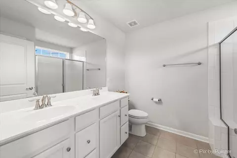 21 Nicholas Dr E, Des Plaines, IL 60016 photo 21