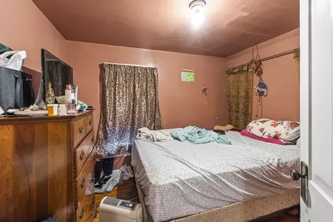 Bedroom - 213 Parks Ave, Joliet, IL 60432 photo 3 of 3