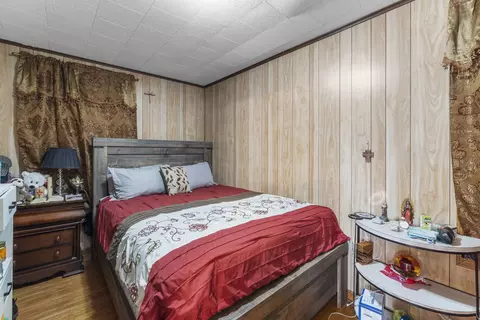 Bedroom - 213 Parks Ave, Joliet, IL 60432 photo 1 of 3