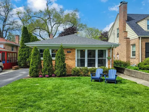 552 Burton Ave, Highland Park, IL 60035