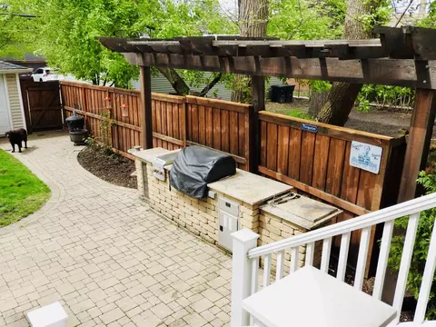 68 Kimbark Rd, Riverside, IL 60546 photo 4