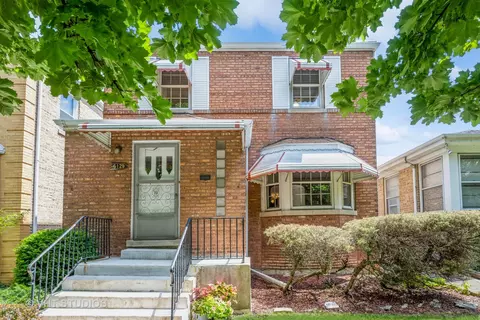 6129 N Kimball Ave, Chicago, IL 60659