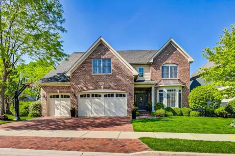 908 Red Oak Dr, Western Springs, IL 60558