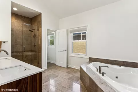 Undisclosed, Evanston, IL 60201 photo 22