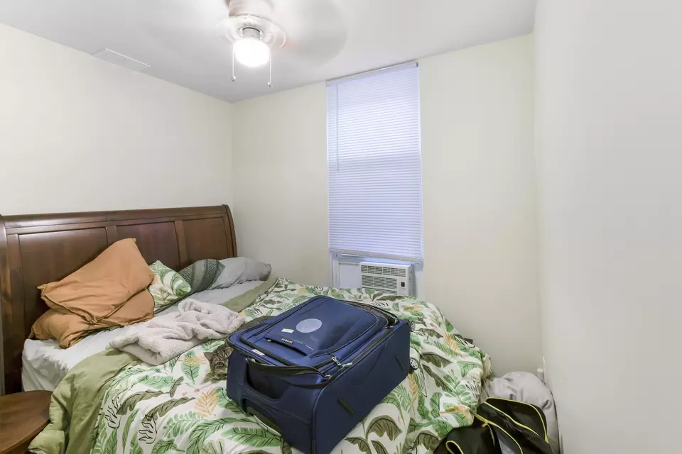 Bedroom - 1649 W Superior St, Chicago, IL 60622 photo 2 of 4