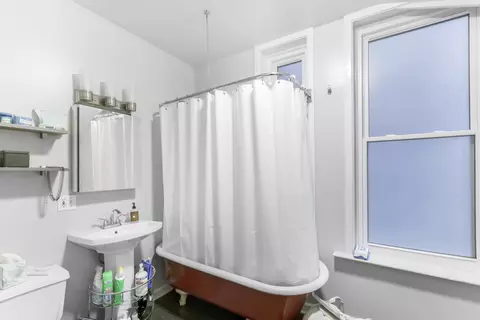 Bath - 1649 W Superior St, Chicago, IL 60622 photo 1 of 6