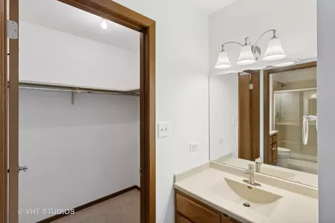 Other - 930 N Dovington Dr, Hoffman Estates, IL 60169 photo 3 of 6