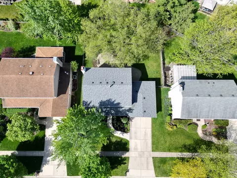 View/Area - 930 N Dovington Dr, Hoffman Estates, IL 60169 photo 2 of 3