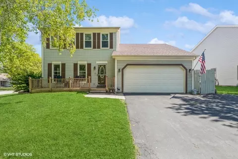 198 Foxmoor Rd, Fox River Grove, IL 60021
