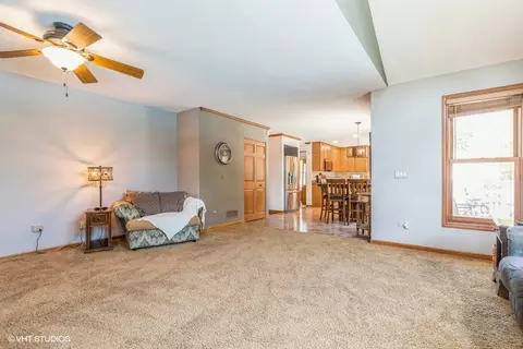 Living - 198 Foxmoor Rd, Fox River Grove, IL 60021 photo 3 of 3