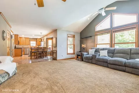 Living - 198 Foxmoor Rd, Fox River Grove, IL 60021 photo 2 of 3