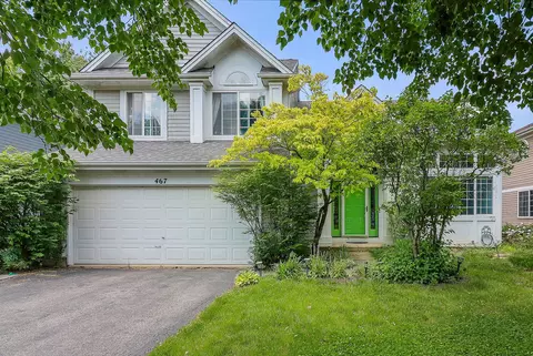 467 Bourbon Ln, Naperville, IL 60565