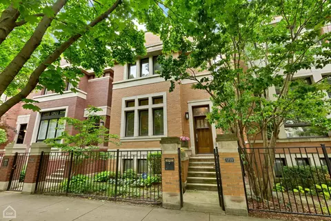 1719 W Wellington Ave, Chicago, IL 60657