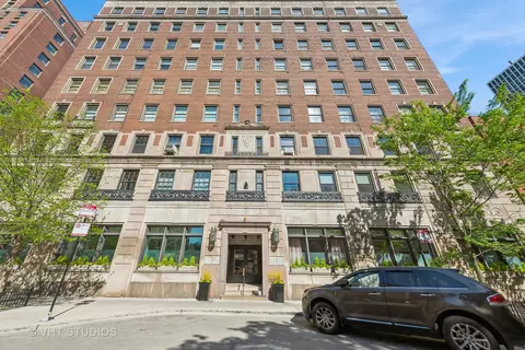 1255 N State Pkwy #5AC, Chicago, IL 60610