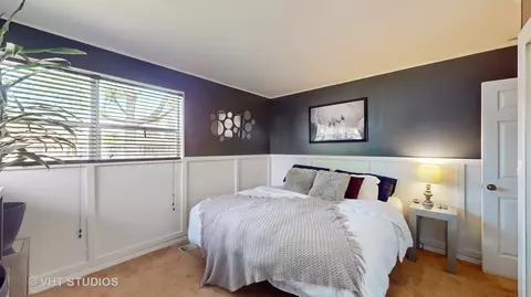Bedroom - 3007 Hawk Ln, Rolling Meadows, IL 60008 photo 2 of 4