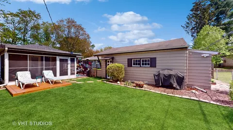 Exterior - 3007 Hawk Ln, Rolling Meadows, IL 60008 photo 6 of 6
