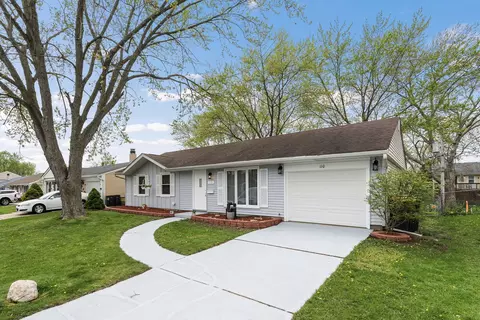 110 Villa Rd, Streamwood, IL 60107