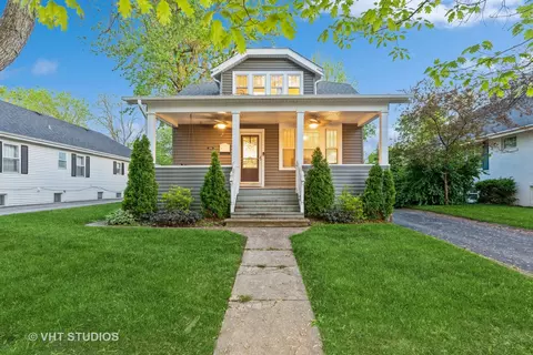 1749 Burr Oak Rd, Homewood, IL 60430