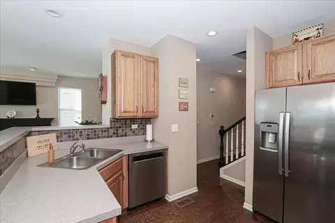 1069 Horizon Dr, Bartlett, IL 60103 photo 11