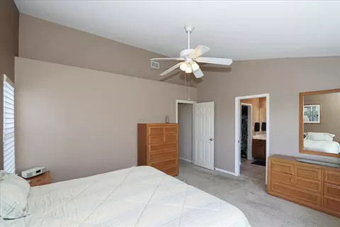 1069 Horizon Dr, Bartlett, IL 60103 photo 18