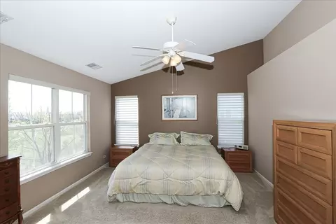 1069 Horizon Dr, Bartlett, IL 60103 photo 17