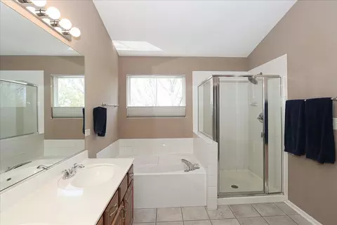 1069 Horizon Dr, Bartlett, IL 60103 photo 19