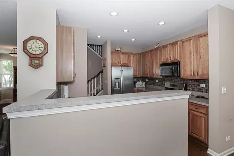 1069 Horizon Dr, Bartlett, IL 60103 photo 12