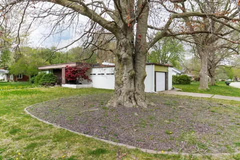 1008 Monroe Dr, Bloomington, IL 61701 photo 32