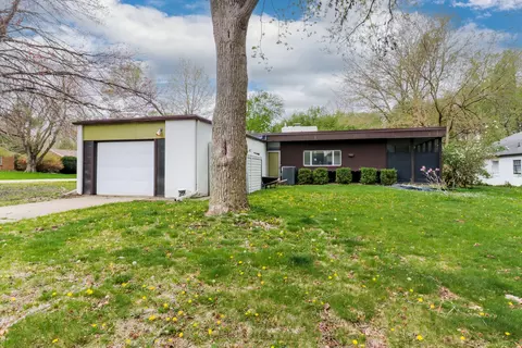1008 Monroe Dr, Bloomington, IL 61701 photo 27