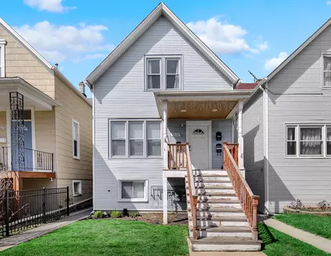 3820 N Sacramento Ave, Chicago, IL 60618