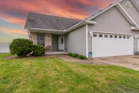 1801 Marina Dr, Normal, IL 61761 photo 1