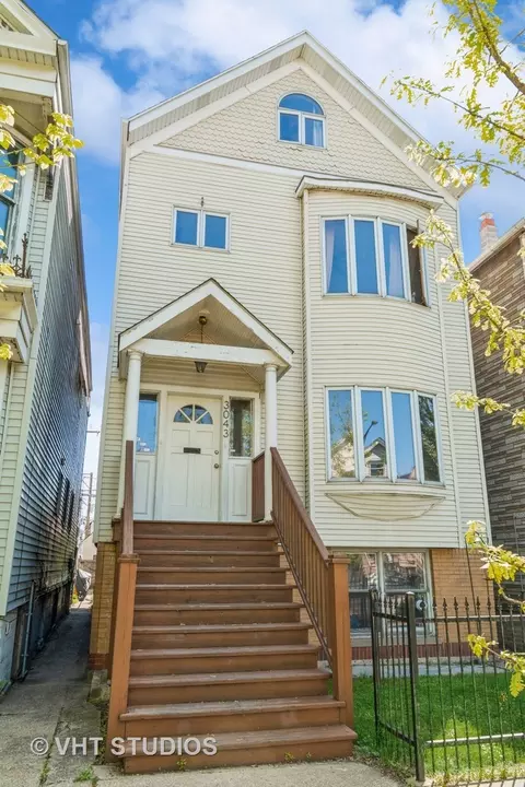 3043 N Southport Ave, Chicago, IL 60657