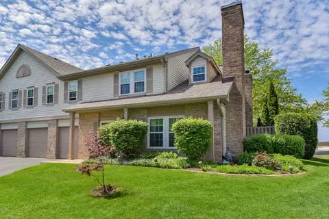 3124 Anton Cir #3124, Aurora, IL 60504