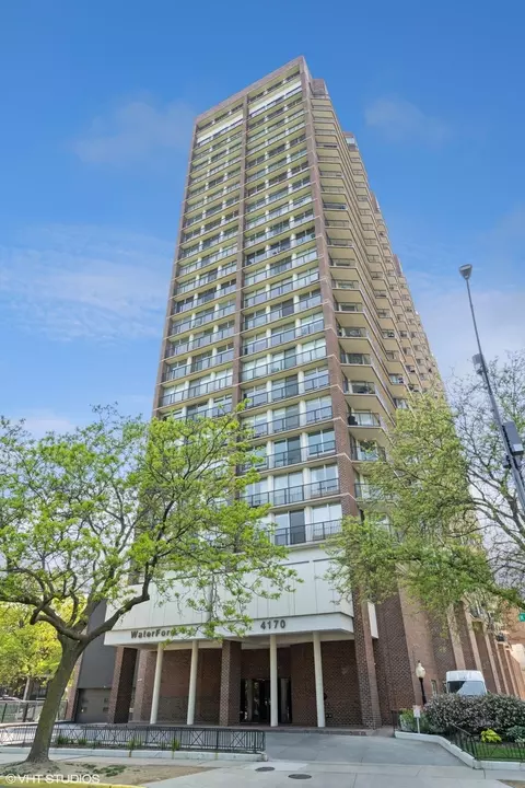 4170 N Marine Dr #12E, Chicago, IL 60613