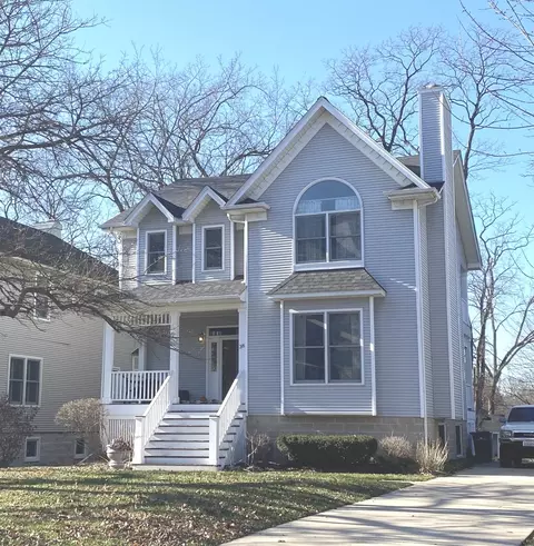 38 N Lincoln Ave, Lombard, IL 60148