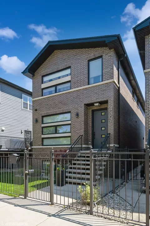 4807 S Saint Lawrence Ave, Chicago, IL 60615
