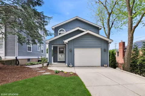 224 S Quincy St, Hinsdale, IL 60521