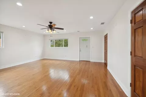 369 Blackhawk Rd, Riverside, IL 60546 photo 17